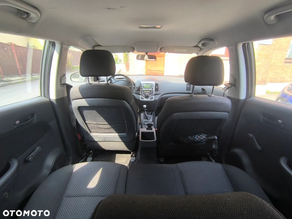 Hyundai i30 1.6 CRDi Base - 7