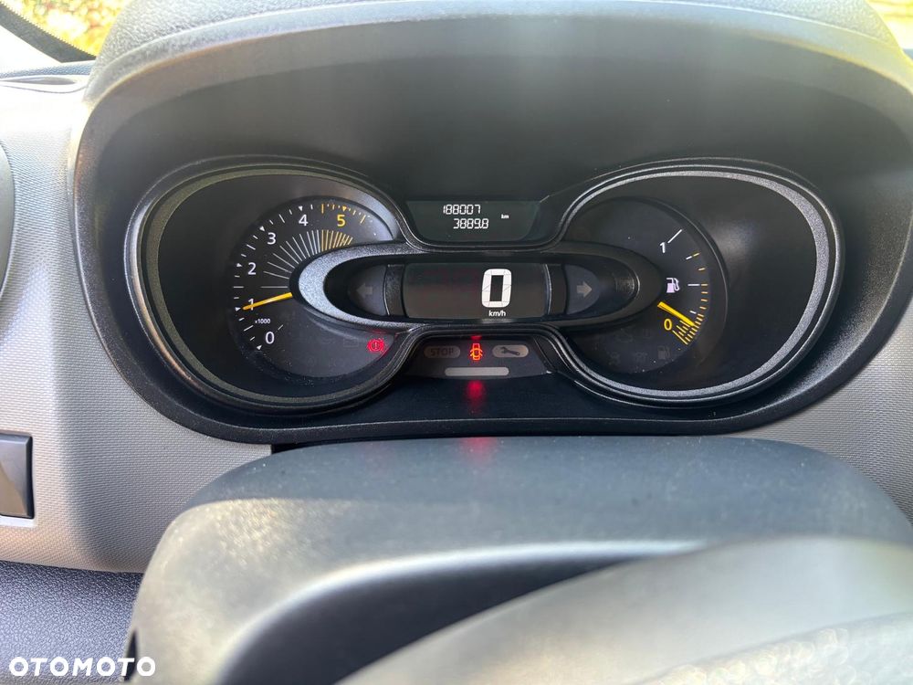 Renault Trafic - 15