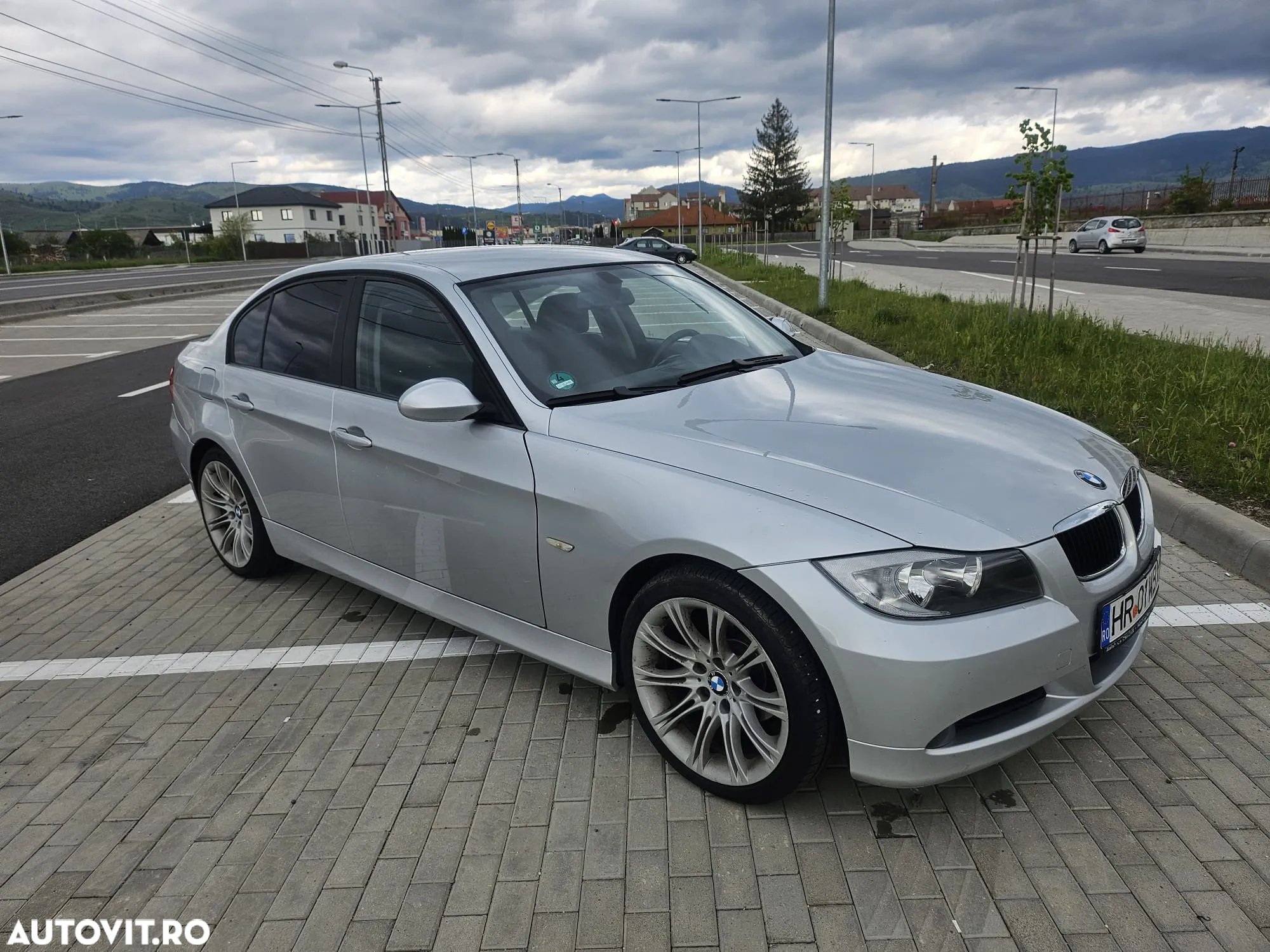 BMW Seria 3 318d - 7