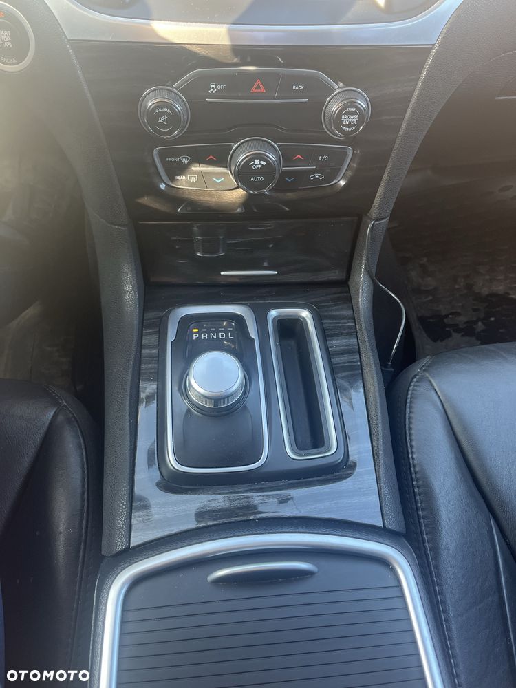 Chrysler 300 2015 photo 5