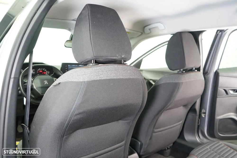 Peugeot 2008 1.2 PureTech Allure - 39