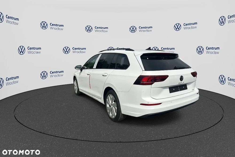 Volkswagen Golf VIII 1.5 eTSI EVO Life DSG - 6