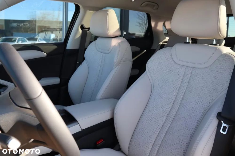 BYD Atto 2 DM-i Active - 12