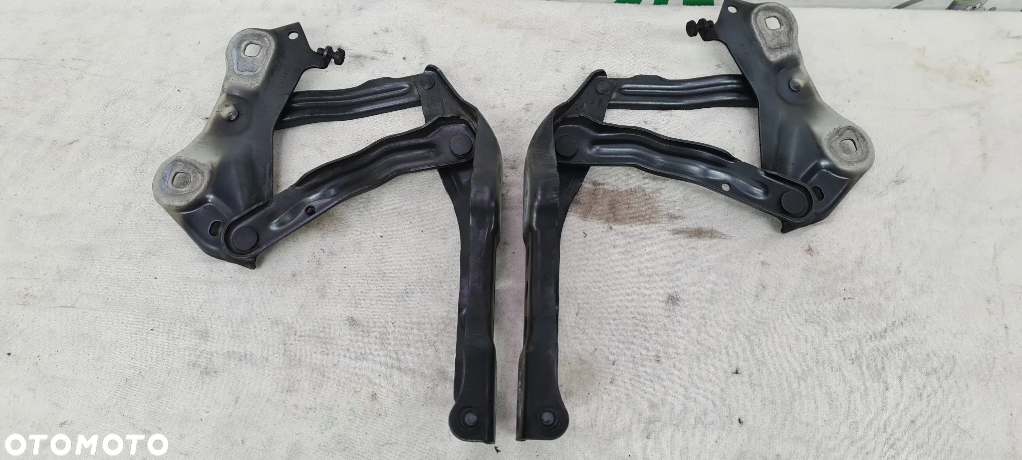 SKODA KODIAQ ZAWIASY MASKI LEWY PRAWY 565823301 565823302 - 5