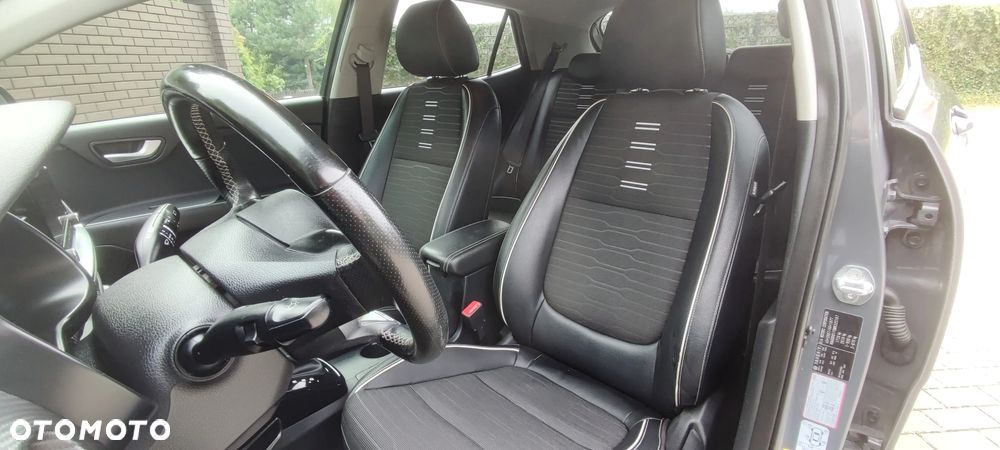 Kia Stonic 1.0 T-GDI OPF Mild Hybrid DCT7 GT Line - 14