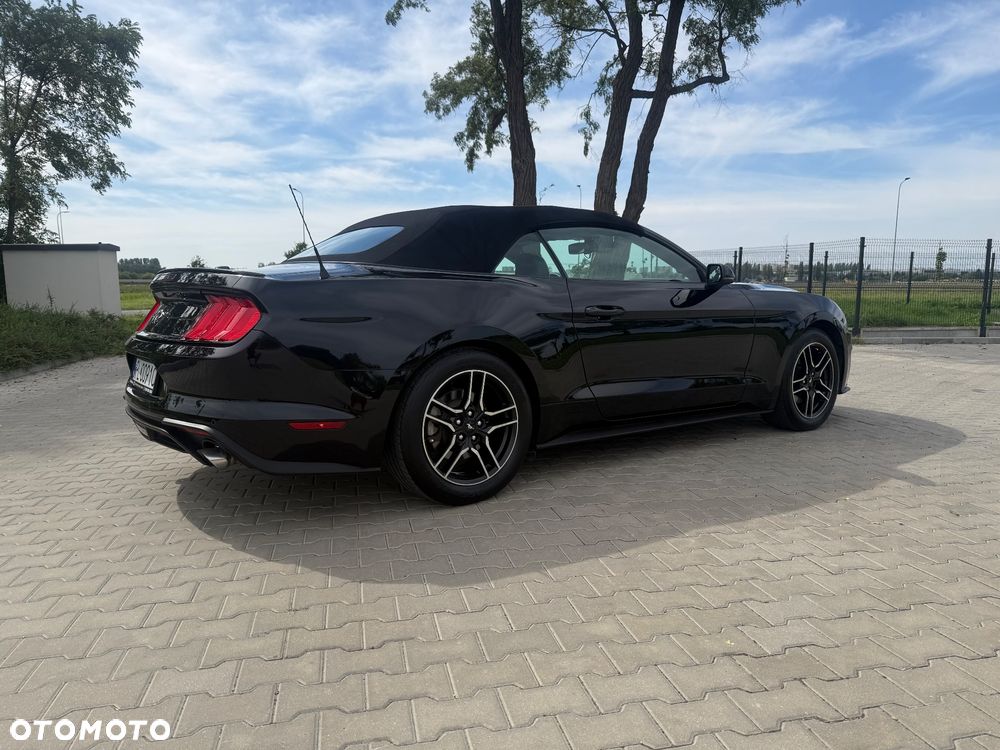 Ford Mustang - 11