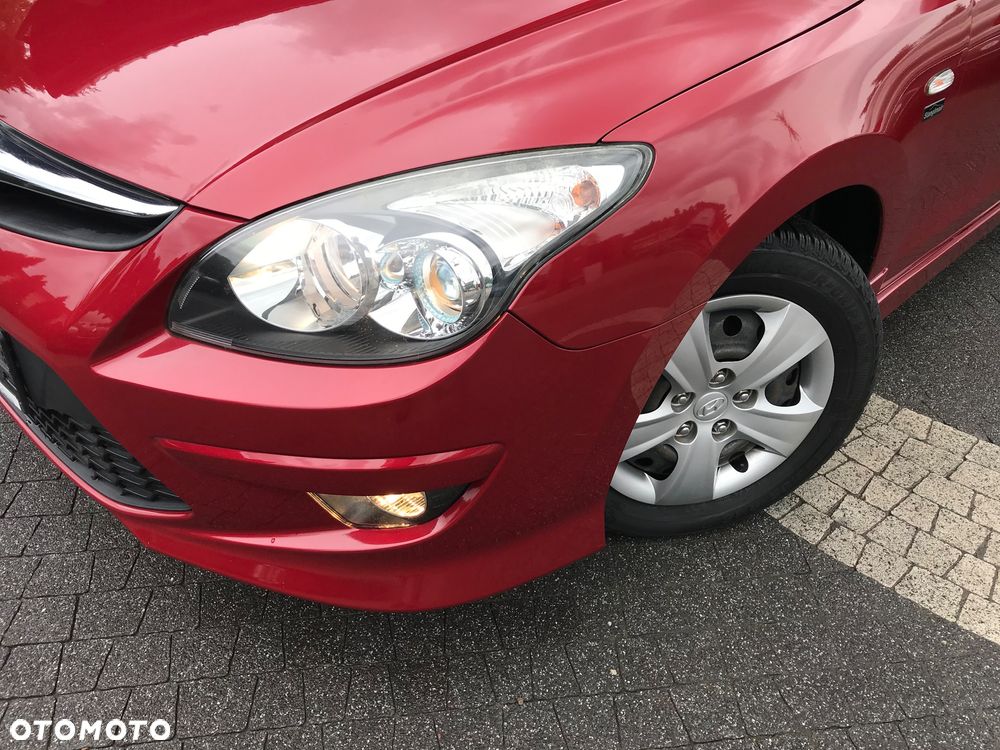Hyundai i30 i30cw 1.4 UEFA EURO 2012 Edition - 29