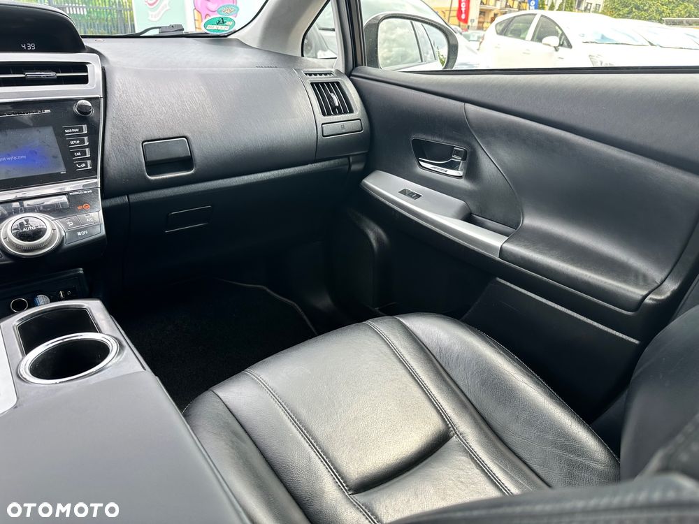 Toyota Prius+ (Hybrid) Executive - 24