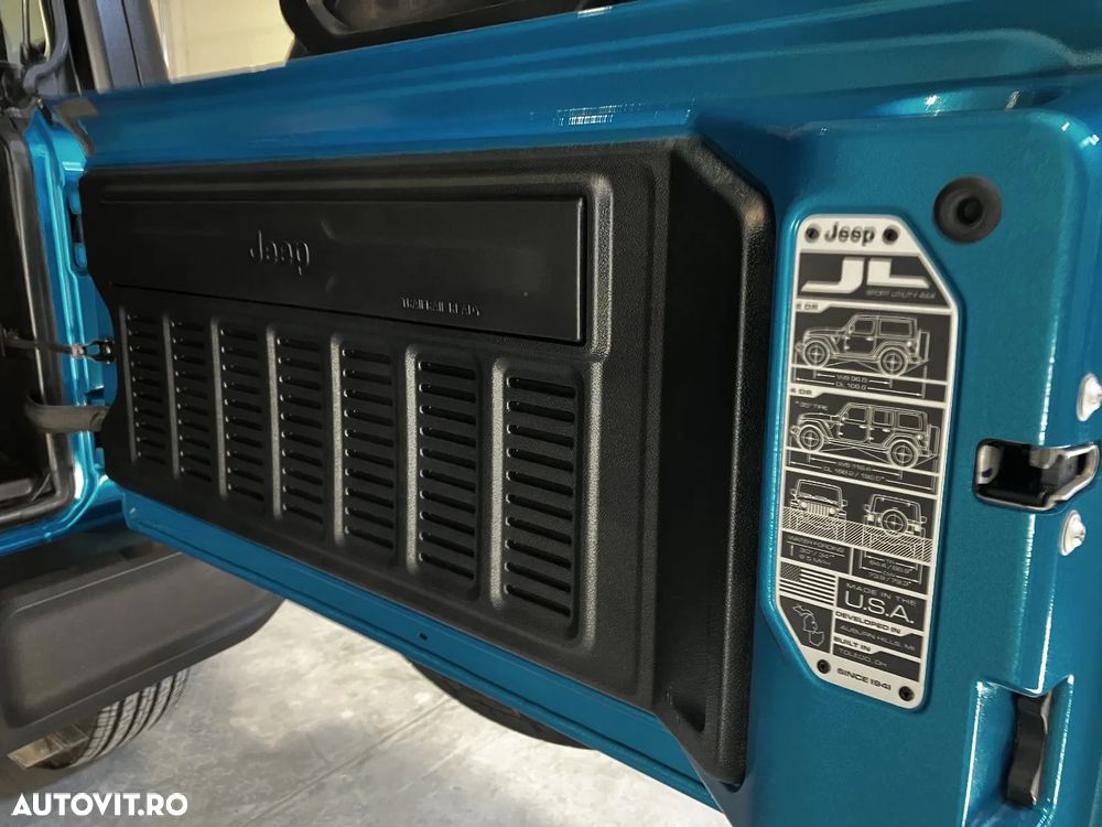 Jeep Wrangler - 14