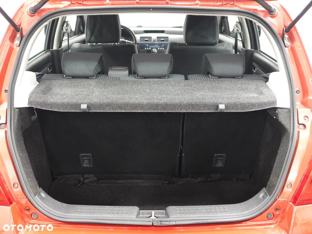 Suzuki Swift 1.5 Comfort - 24