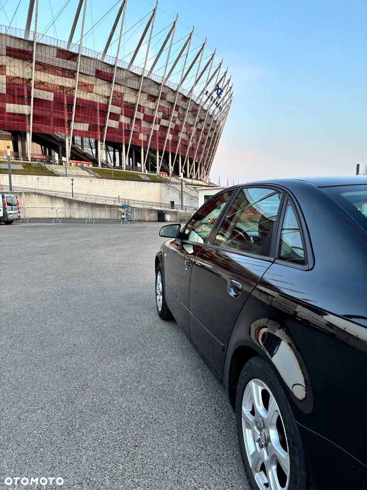 Audi A4 Limousine - 12