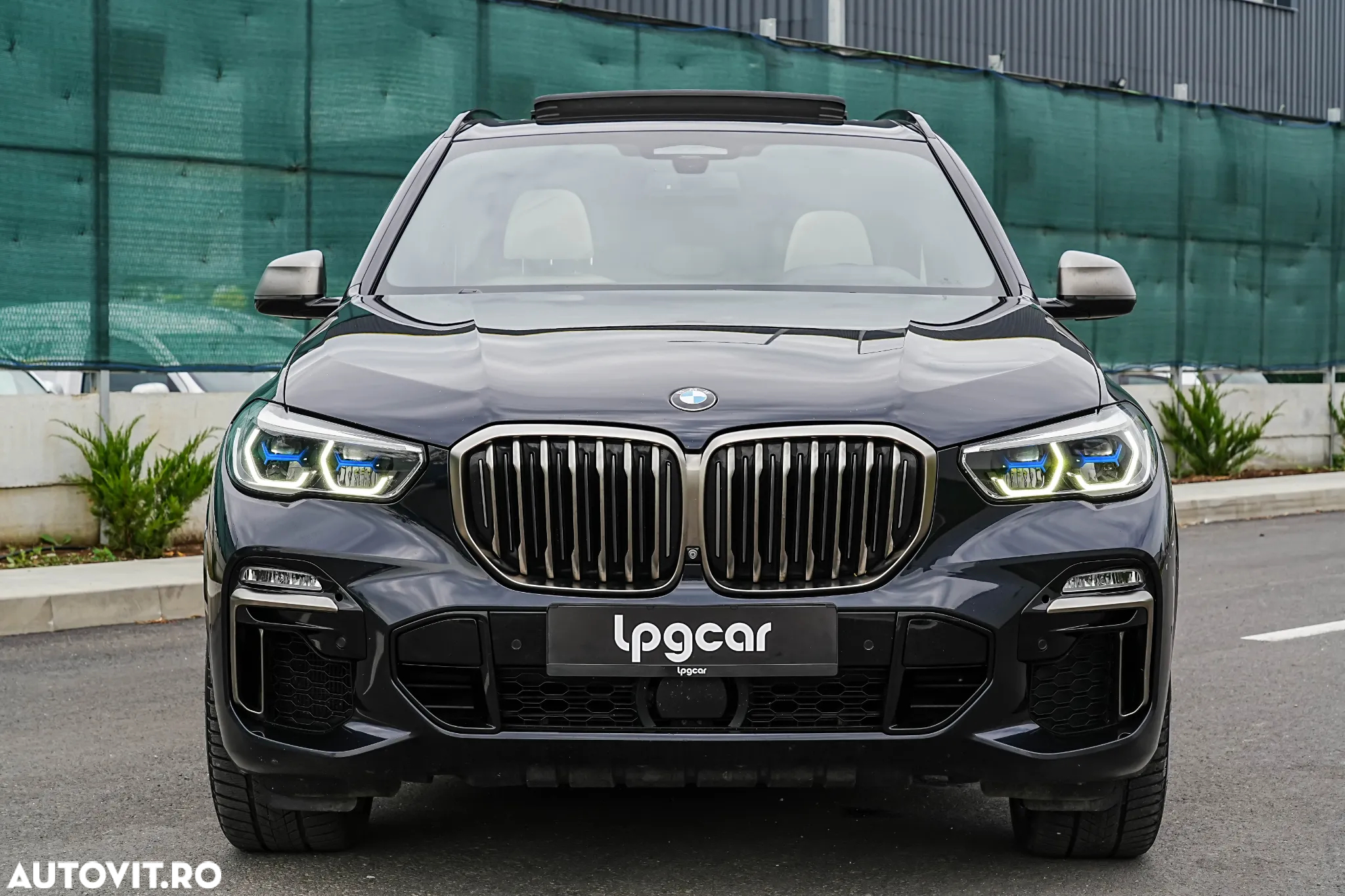 BMW X5 M M50i - 3