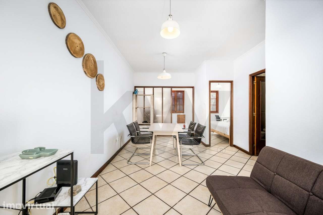 Arrendamento — Moradia T3+1 mobilada e com grande terraço no Jardim Mo - Grande imagem: 3/21
