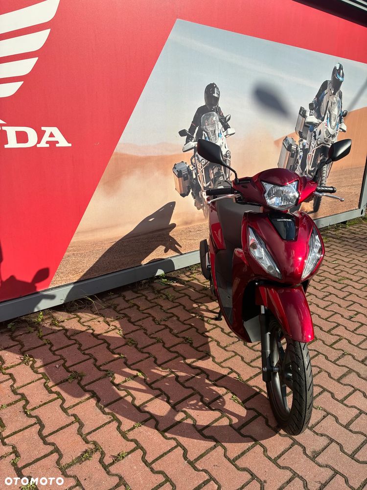 Honda Vision - 3