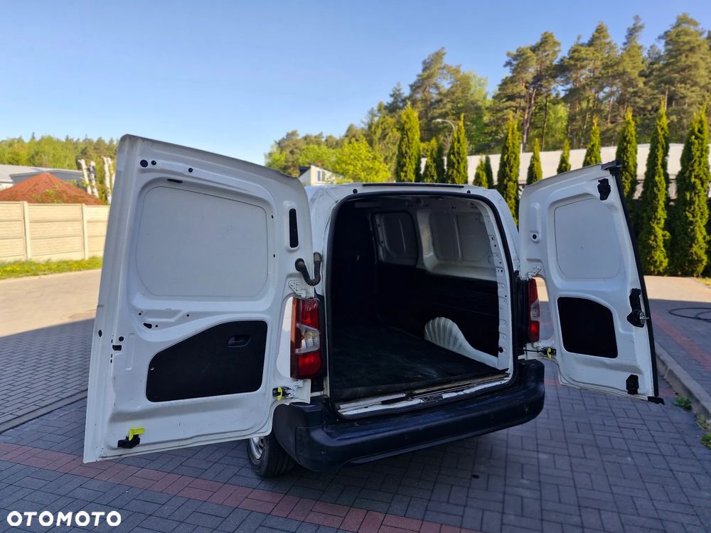 Opel COMBO - 8