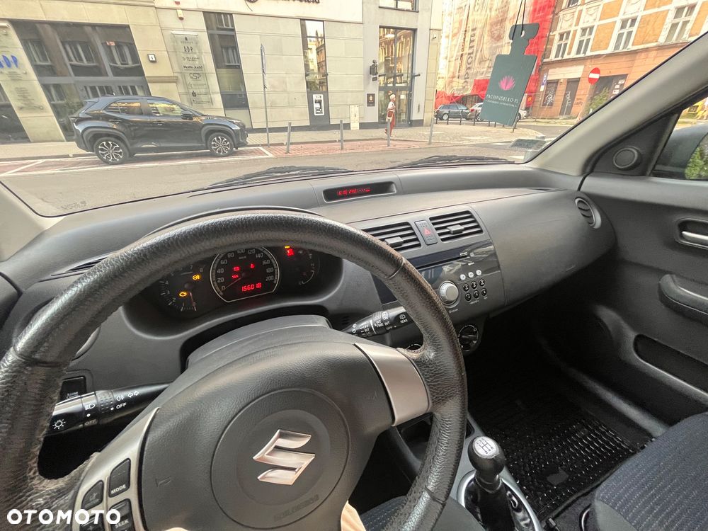 Suzuki Swift - 7