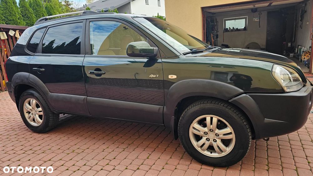 Hyundai Tucson 2.0 CRDi VGT 4WD GLS - 21