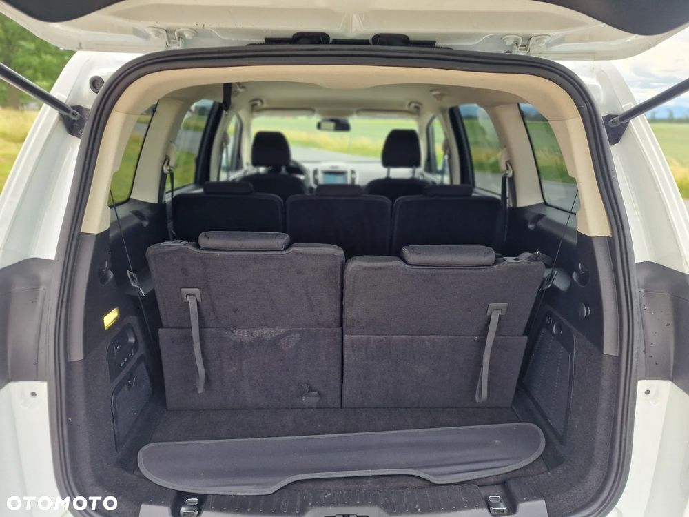 Ford Galaxy 2.0 TDCi Trend - 24