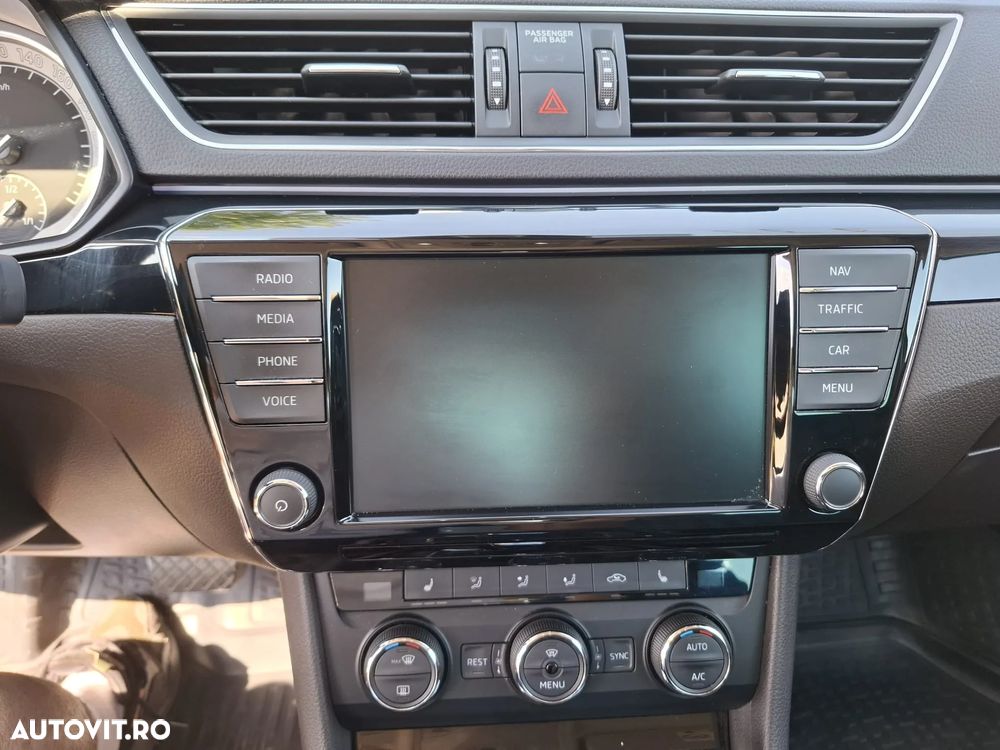 Skoda Superb 2.0 TDI DSG Laurin & Klement - 7