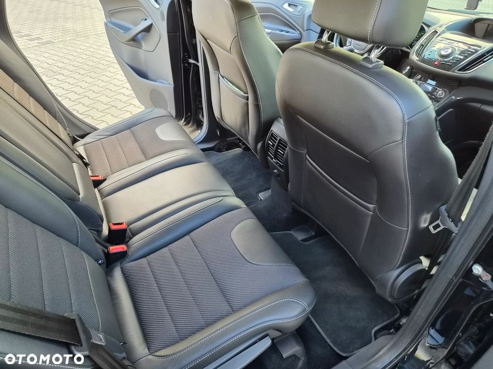 Ford Kuga 1.5 EcoBoost 2x4 Titanium - 11