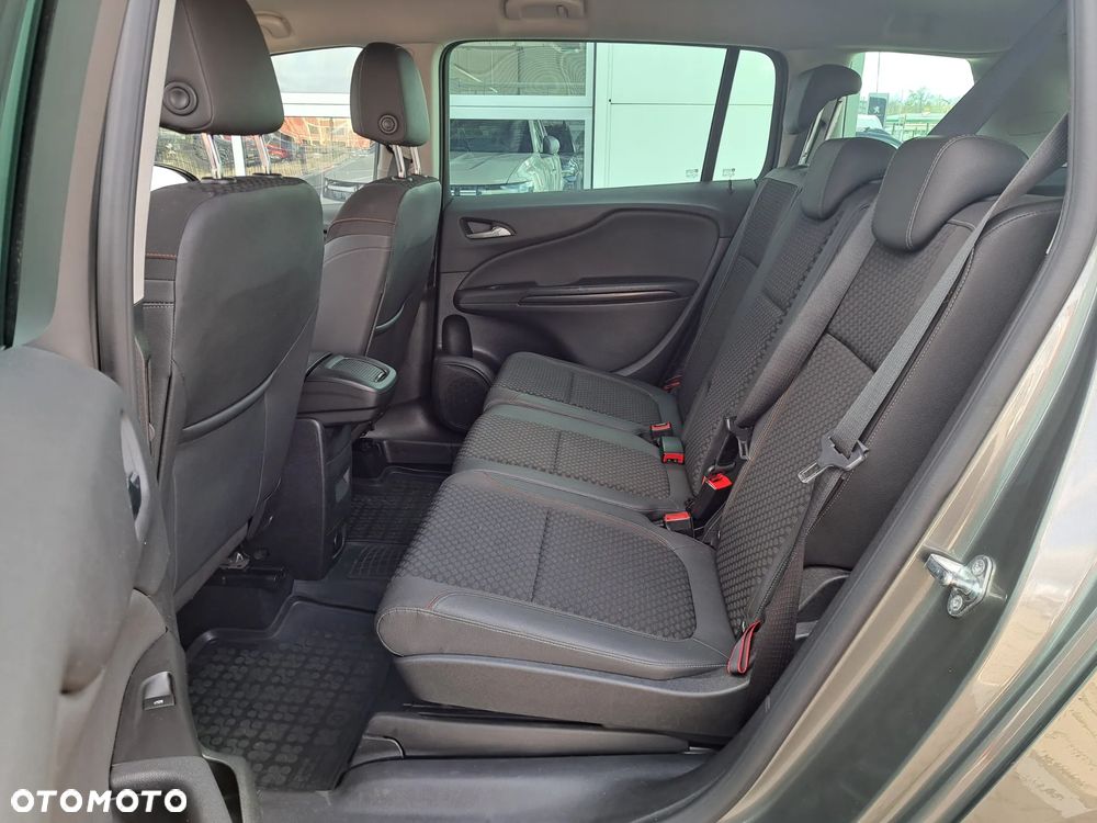 Opel Zafira 1.6 CDTI Elite S&S - 11