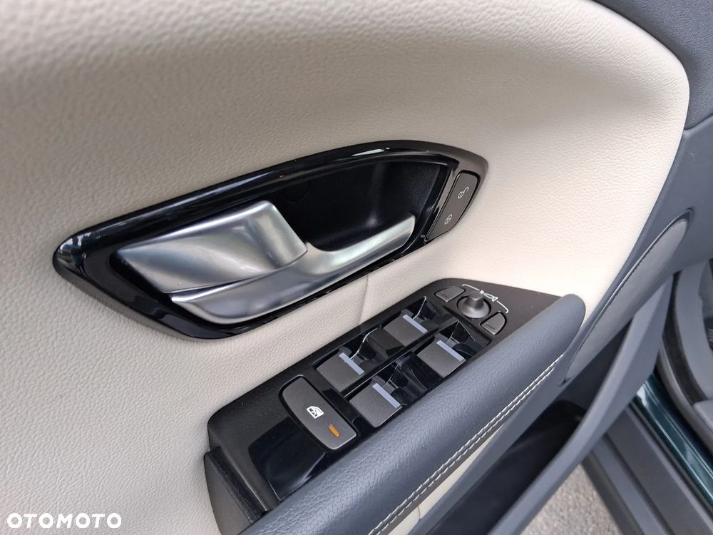 Land Rover Range Rover Evoque - 19