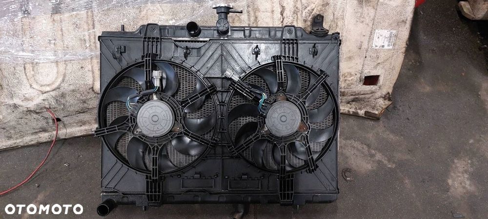 CHŁODNICA WODY + WENTYLATOR NISSAN X-TRAIL II T31 2.0 DCI M9R - 1