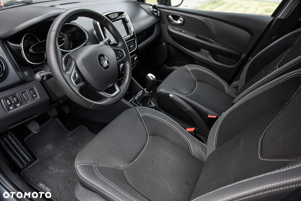 Renault Clio - 15