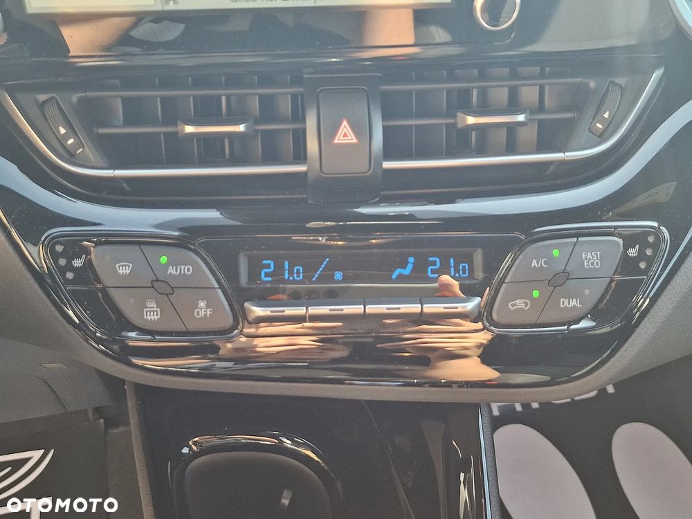 Toyota C-HR Hybrid Team Deutschland - 16