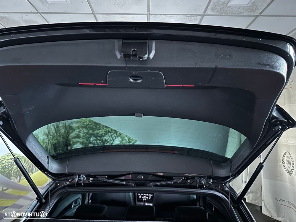 VW Golf 2.0 TSi GTi DSG Performance - 28