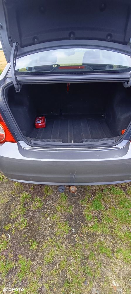 Chevrolet Aveo 1.4 16V LT - 15