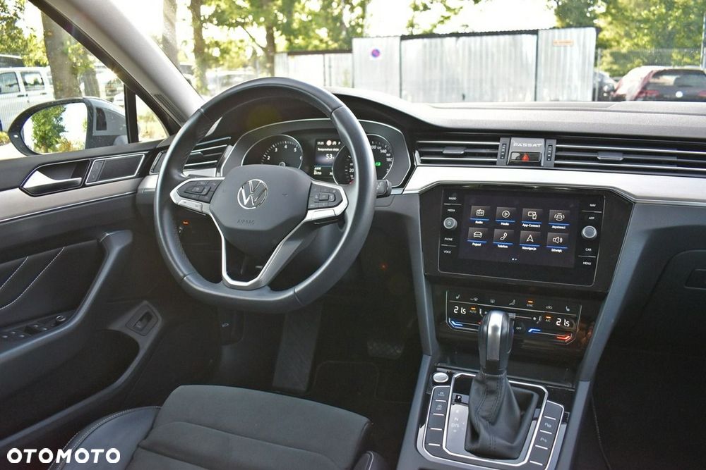Volkswagen Passat Variant 2.0 TSI Elegance DSG - 20
