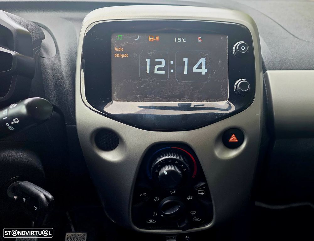 Toyota Aygo 1.0 X-Play Plus - 9