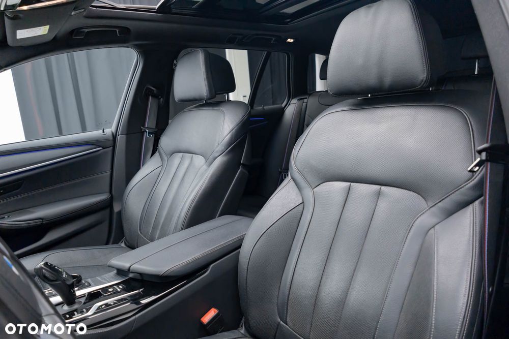 BMW Seria 5 540d xDrive M Sport Edition - 15
