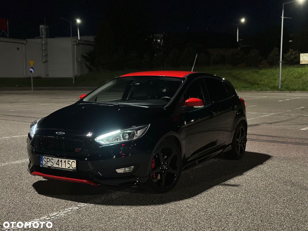 Ford Focus 1.5 EcoBoost STart-Stopp-System ST-LINE - 2