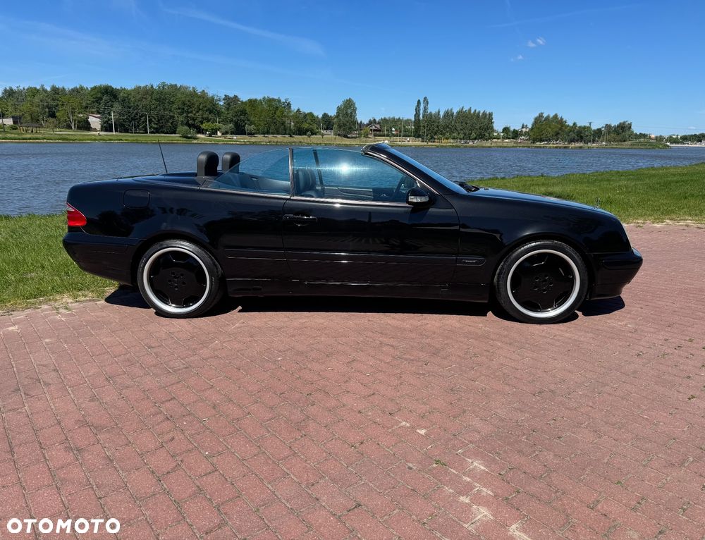Mercedes-Benz CLK - 4