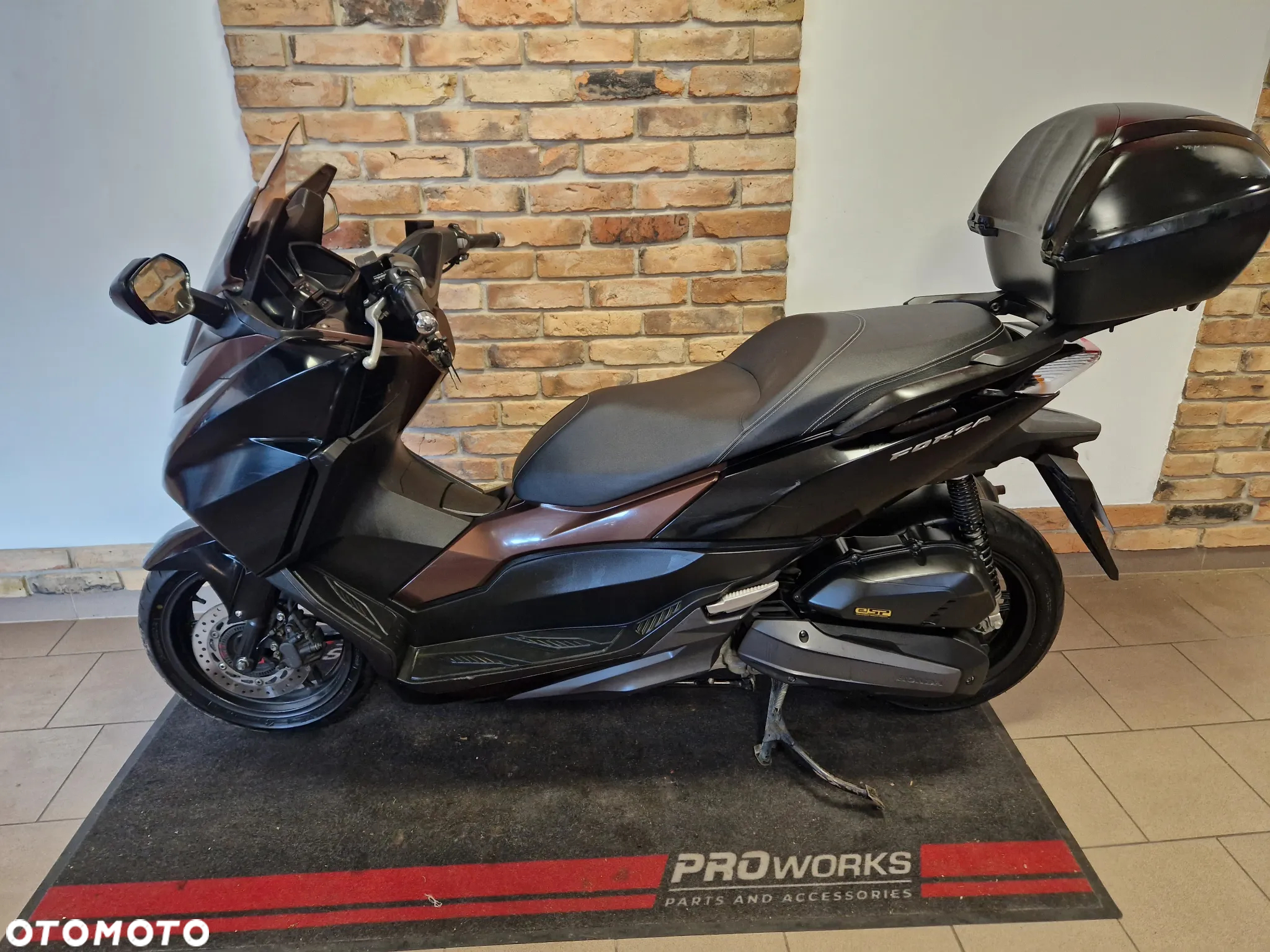 Honda NSS - 4