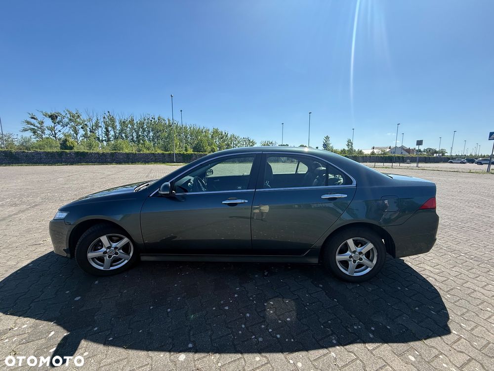 Honda Accord 2.0 Comfort - 13