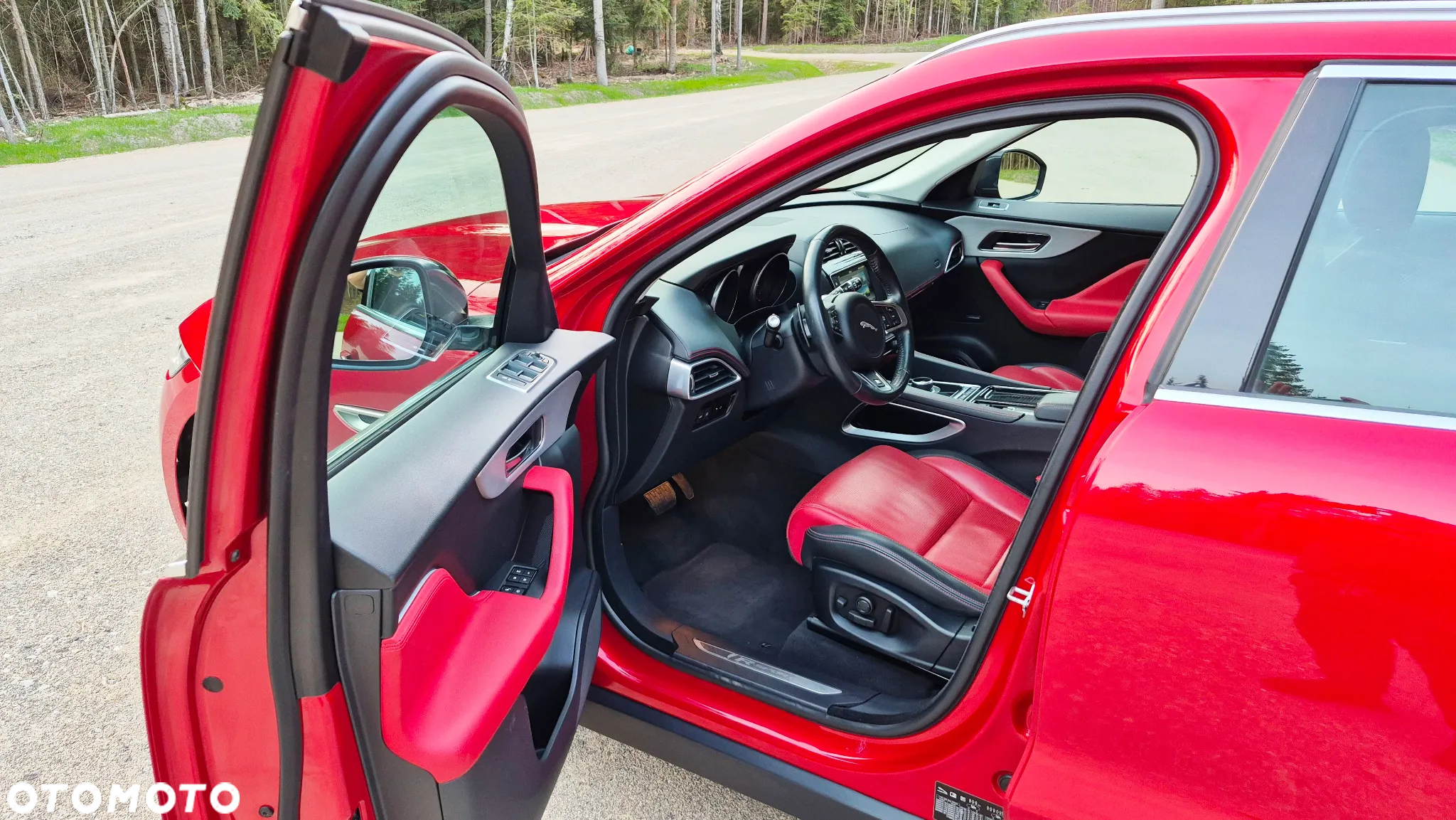 Jaguar F-Pace 30d AWD R-Sport - 13