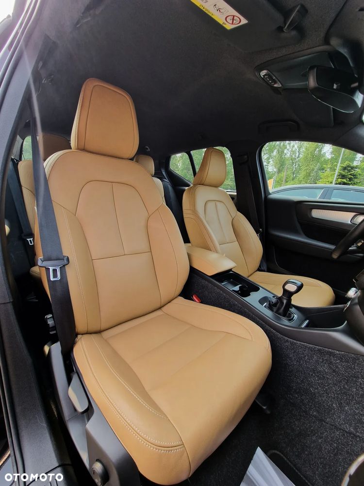 Volvo XC 40 D3 Momentum Pro - 23