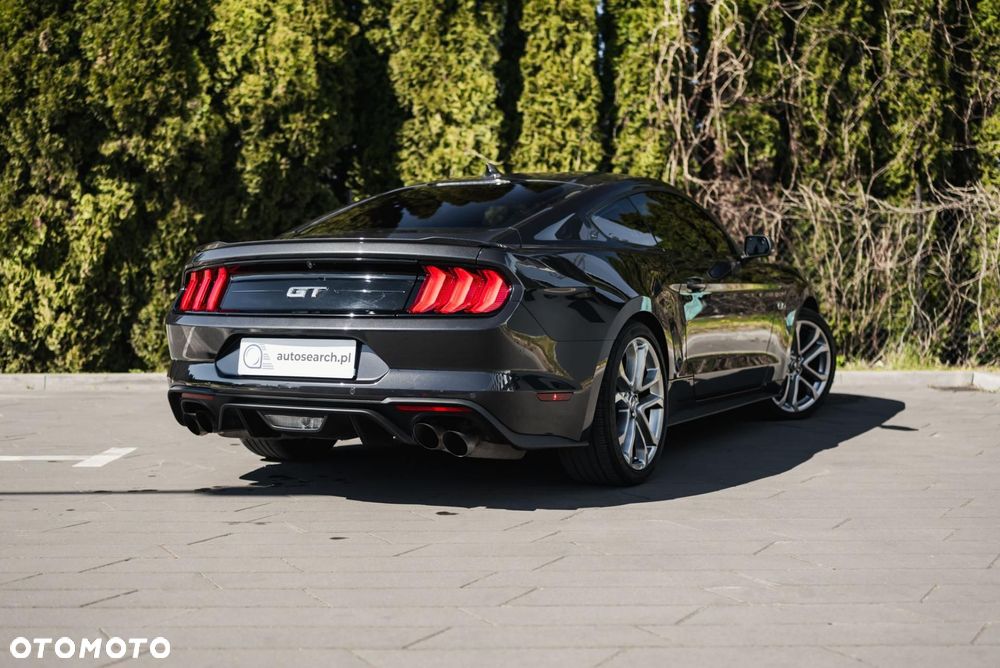 Ford Mustang - 5