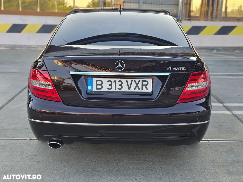 Mercedes-Benz C 250 (BlueTEC) d 4Matic 7G-TRONIC AMG Line - 14