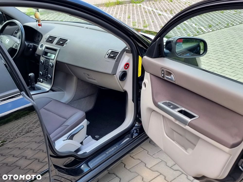 Volvo V50 2.0 Momentum - 14