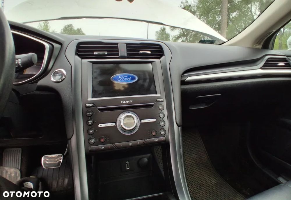 Ford Fusion 2.0 EcoBoost Titanium - 15