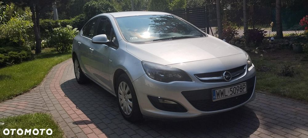 Opel Astra - 1