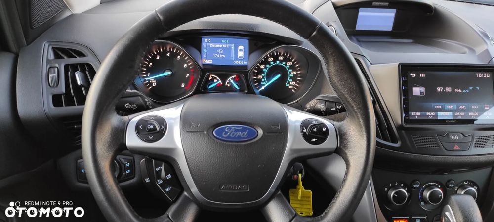 Ford Kuga - 10