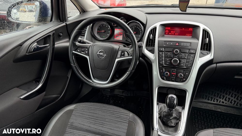 Opel Astra 1.6 Enjoy - 10