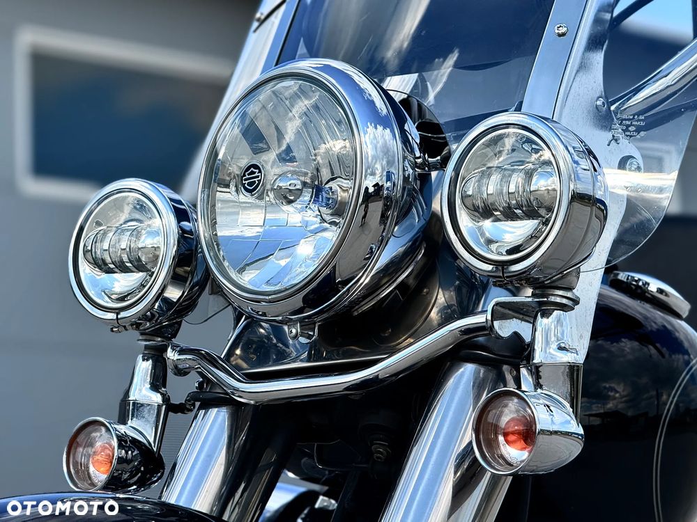 Harley-Davidson Softail Heritage Classic - 30