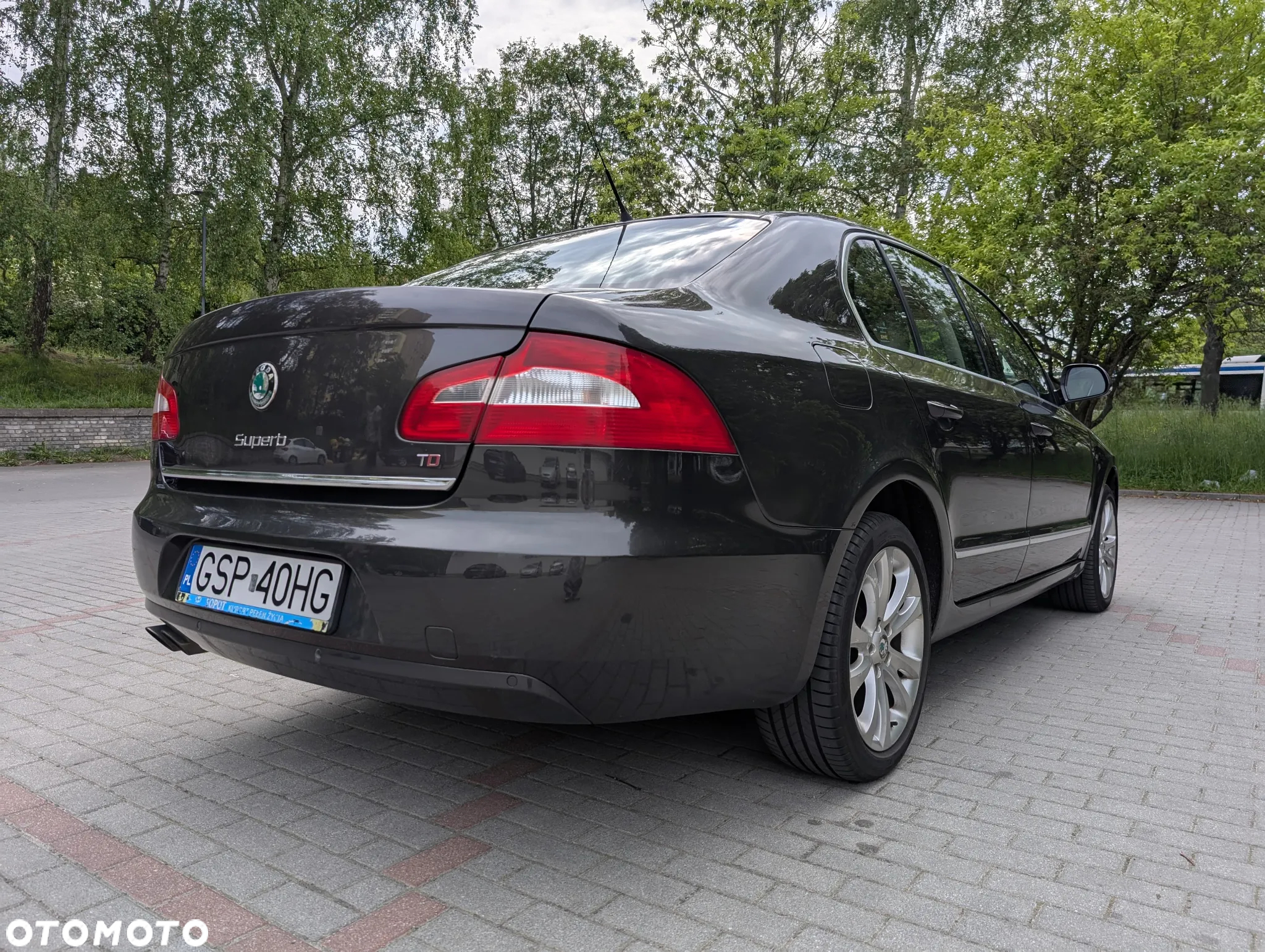 Skoda Superb 2.0 TDI Elegance DSG - 4