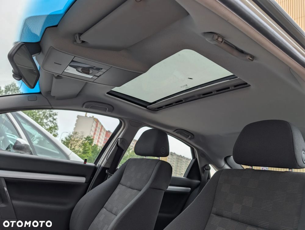 Opel Vectra 2.2 - 7